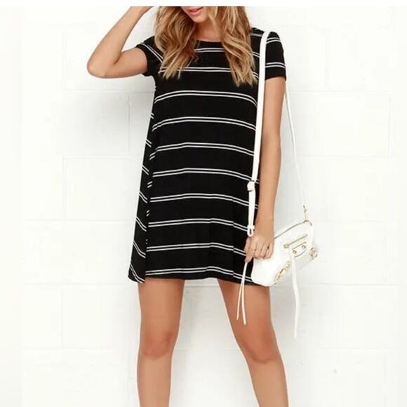 Lulu Dresses & Skirts - LULUS Stand in Sunlight Black Striped Dress SZ/ Medium